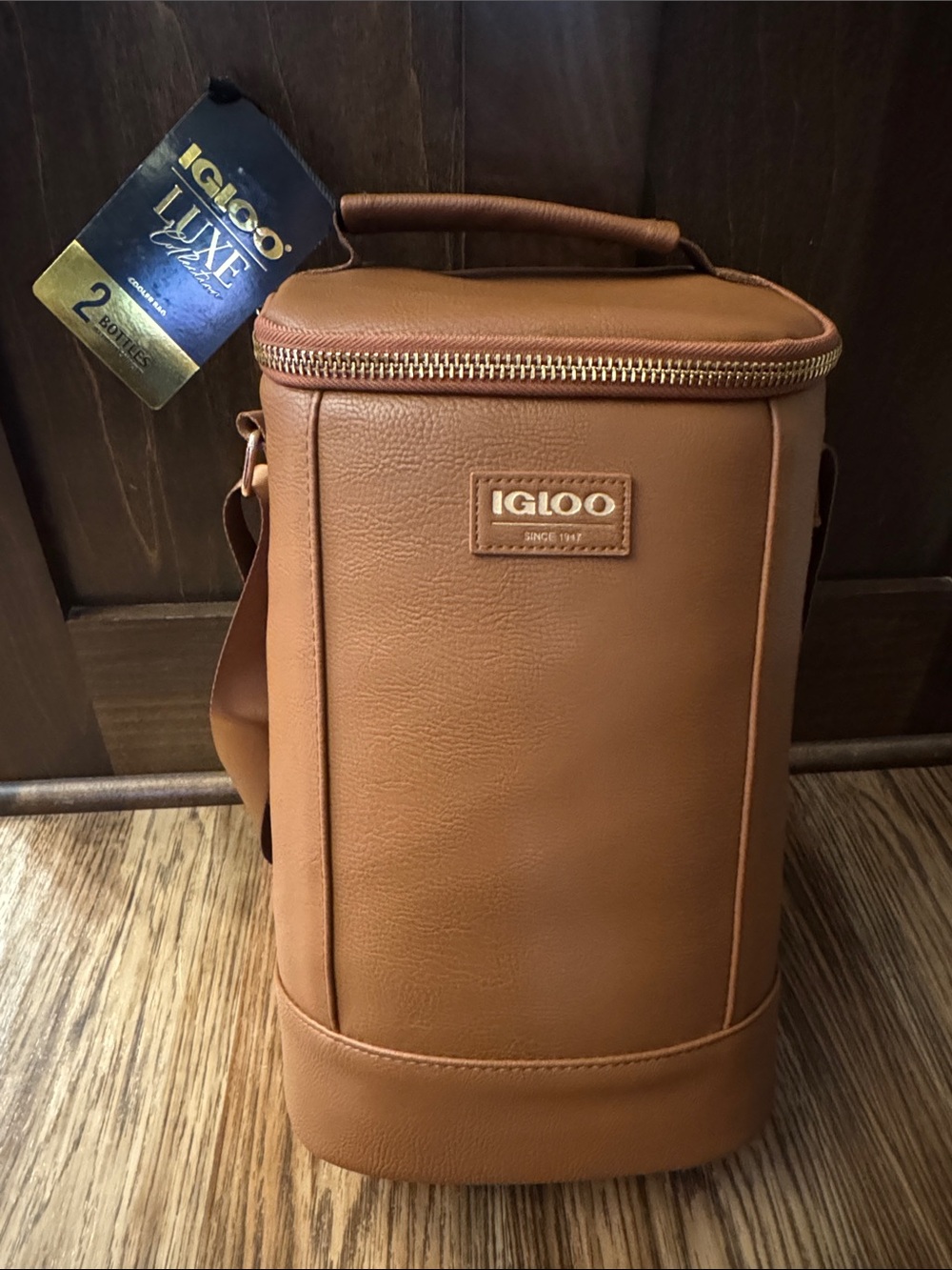 NWT!! Igloo Luxe Brown Insulated Cooler Bag